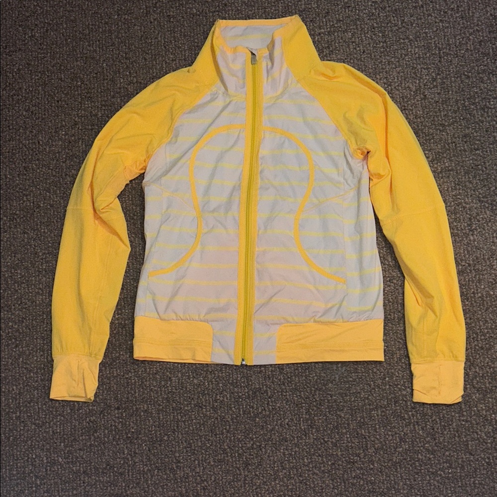 Lululemon vintage windbreaker Seaweeze limited edition, never worn